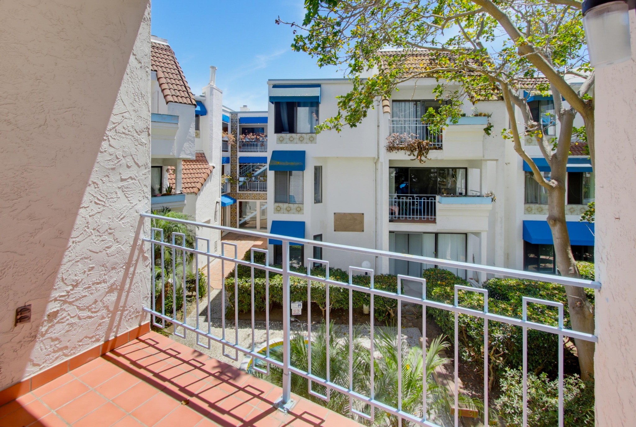 Virtual tour photo 28 of 32 for 8310 Regents Rd Unit 2A