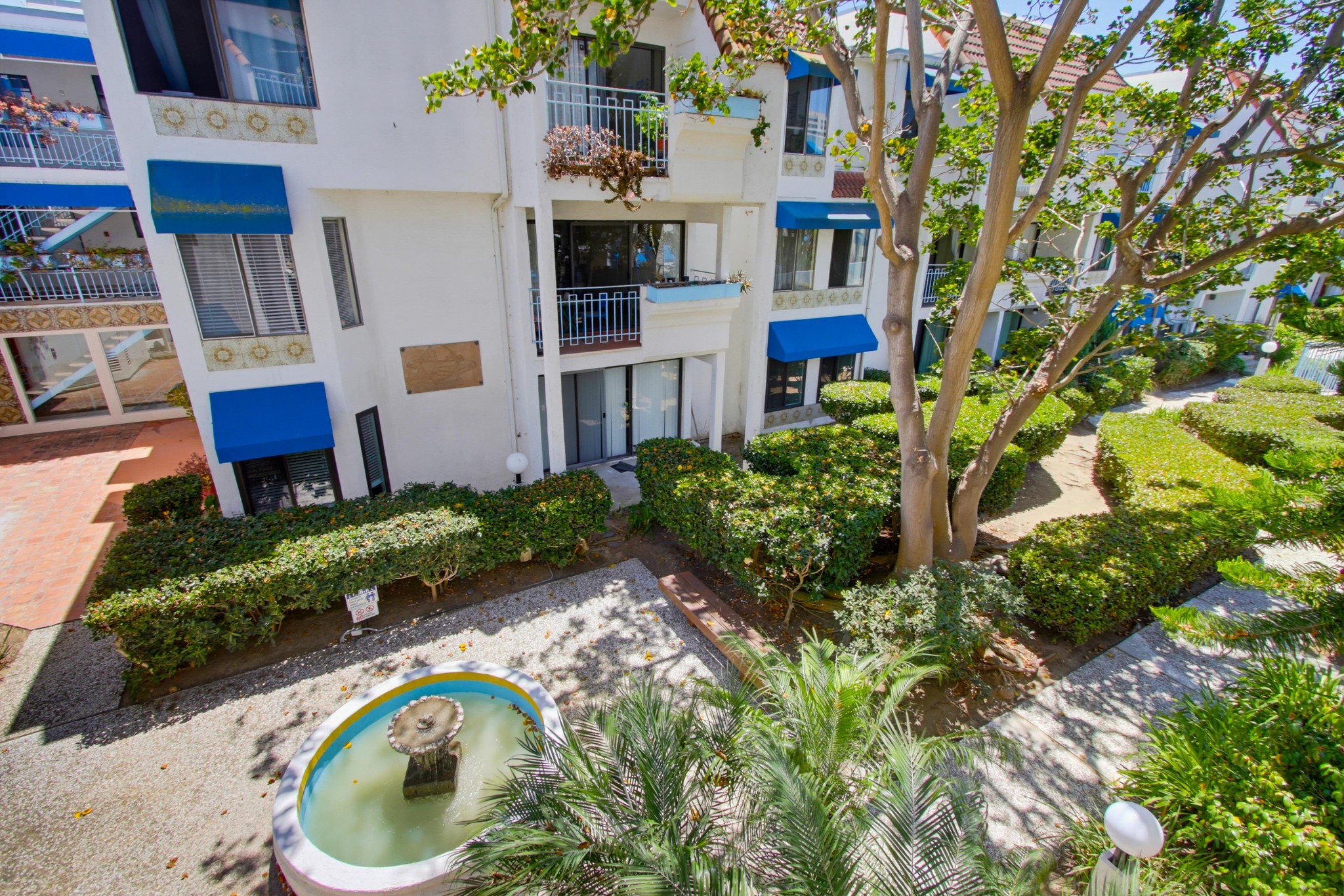 Virtual tour photo 29 of 32 for 8310 Regents Rd Unit 2A
