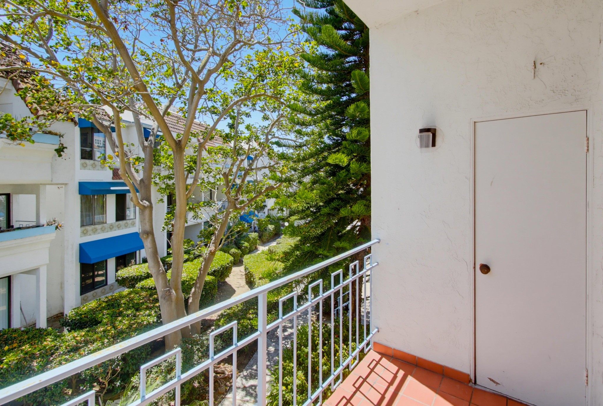 Virtual tour photo 31 of 32 for 8310 Regents Rd Unit 2A