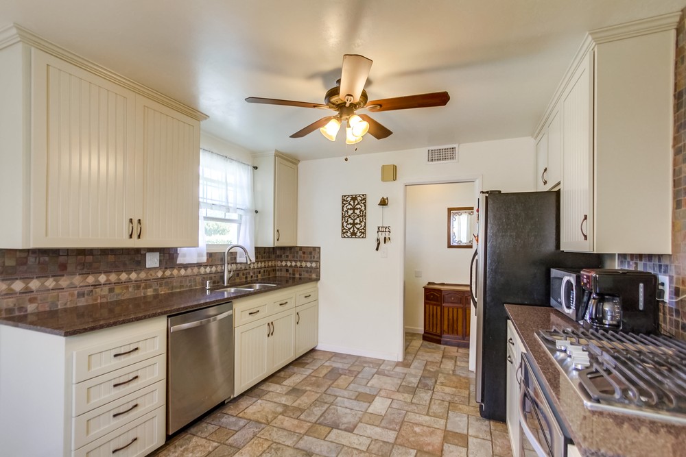Virtual tour photo 11 of 26 for 8311 Lake Adlon Dr