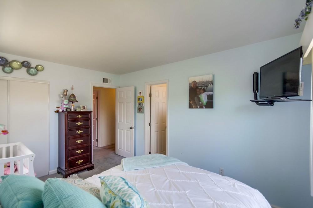 Virtual tour photo 20 of 26 for 8311 Lake Adlon Dr