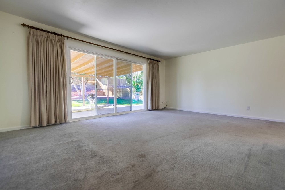 Virtual tour photo 11 of 45 for 8311 Lake Adlon