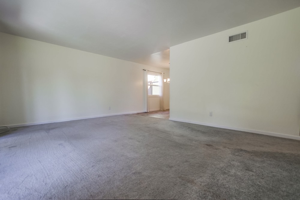 Virtual tour photo 14 of 45 for 8311 Lake Adlon