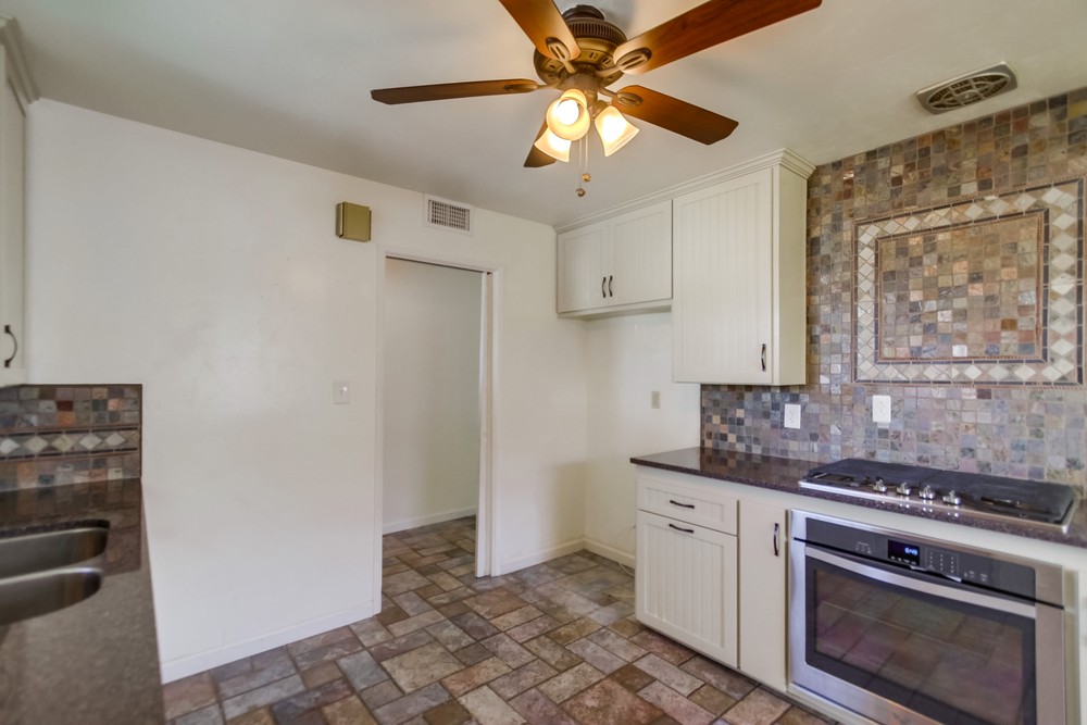 Virtual tour photo 19 of 45 for 8311 Lake Adlon