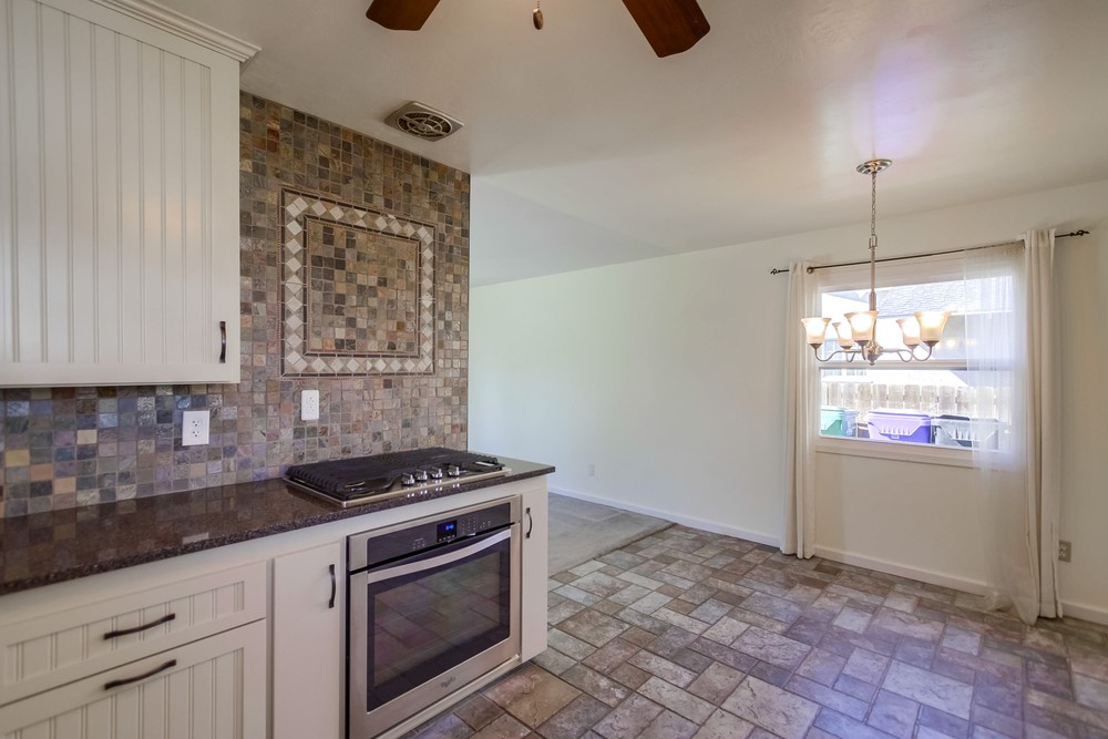 Virtual tour photo 22 of 45 for 8311 Lake Adlon