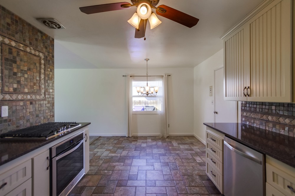 Virtual tour photo 23 of 45 for 8311 Lake Adlon
