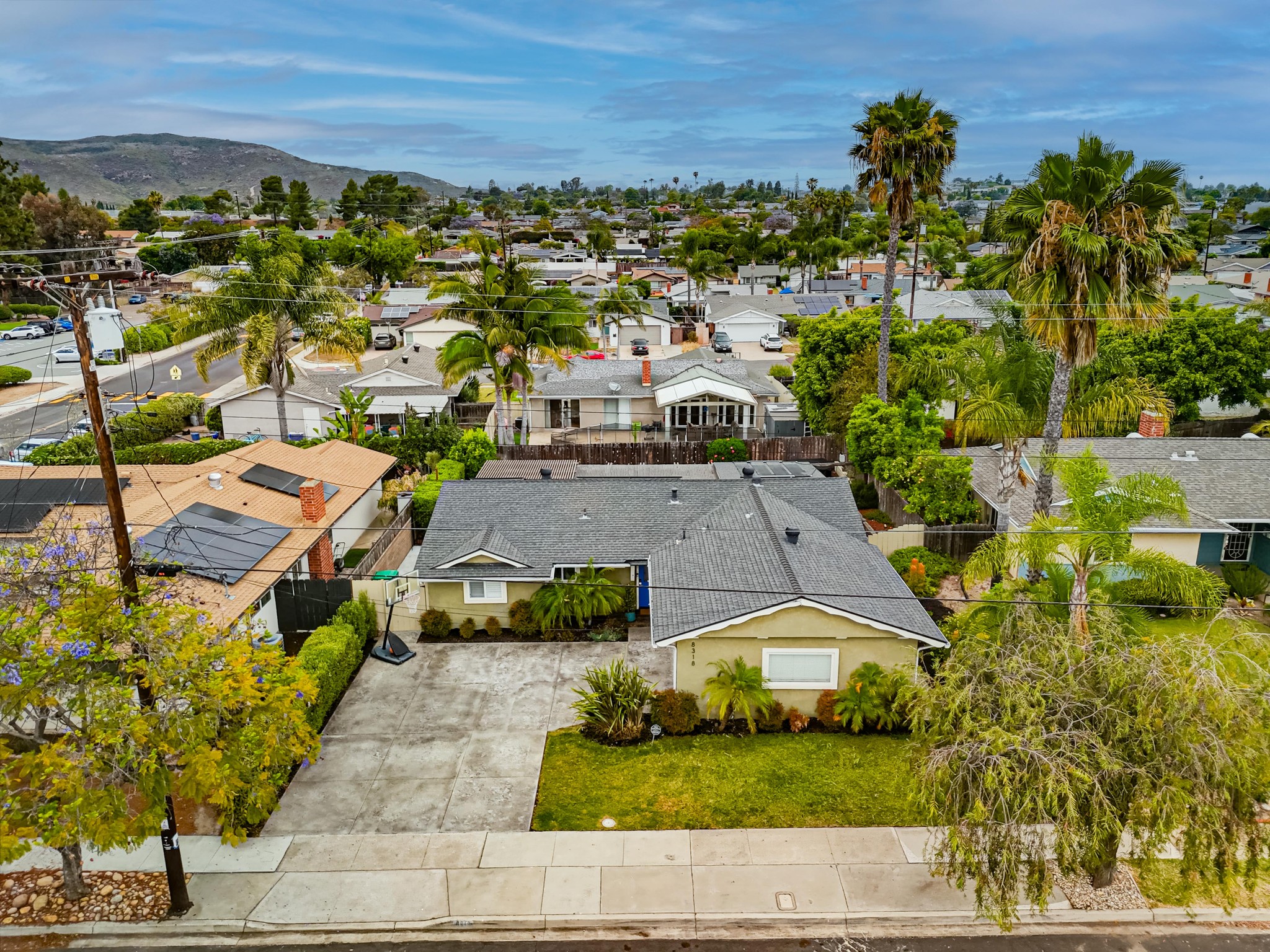 Virtual tour photo 1 of 27 for 8318 June Lake Dr