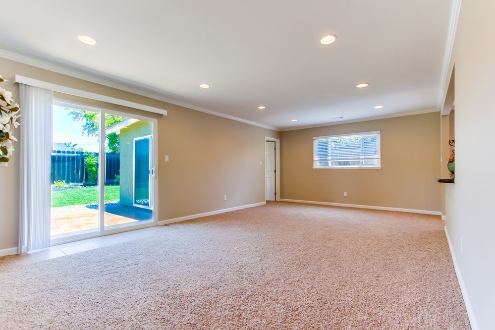 Virtual tour photo 5 of 29 for 8318 June Lake Drive