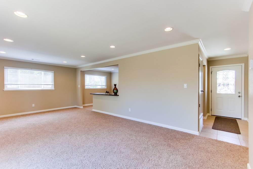 Virtual tour photo 6 of 29 for 8318 June Lake Drive