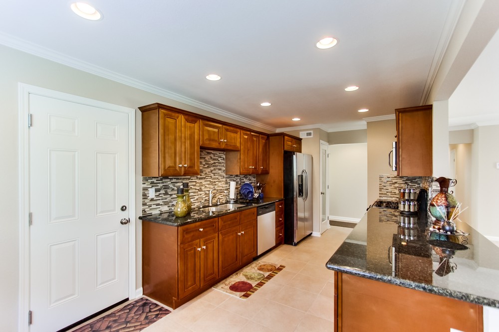 Virtual tour photo 9 of 29 for 8318 June Lake Drive