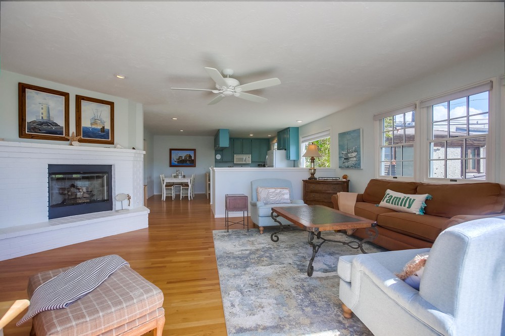 Virtual tour photo 12 of 45 for 832 Balboa Ct