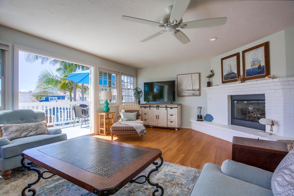 Virtual tour photo 14 of 45 for 832 Balboa Ct
