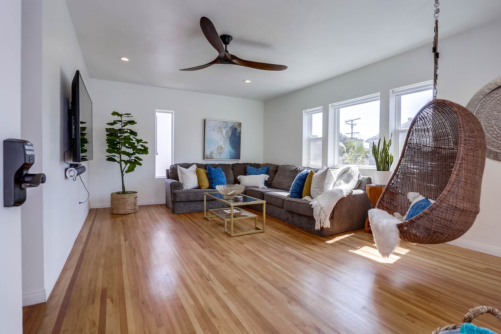 Virtual tour photo 6 of 35 for 832 Brighton Ct