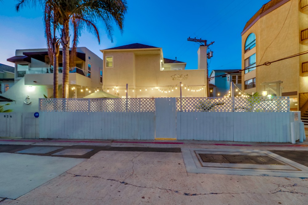 Virtual tour photo 4 of 90 for 832 Capistrano Pl