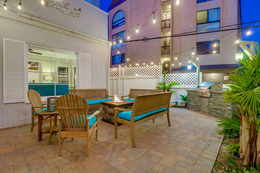 Virtual tour photo 7 of 90 for 832 Capistrano Pl