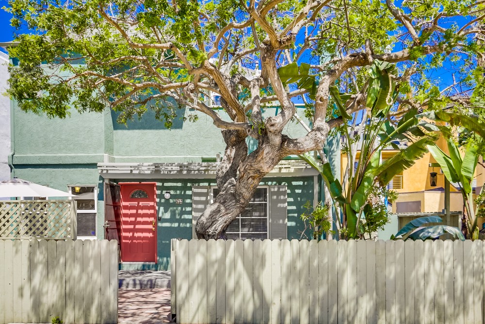 Virtual tour photo 1 of 109 for 832 Capistrano Place