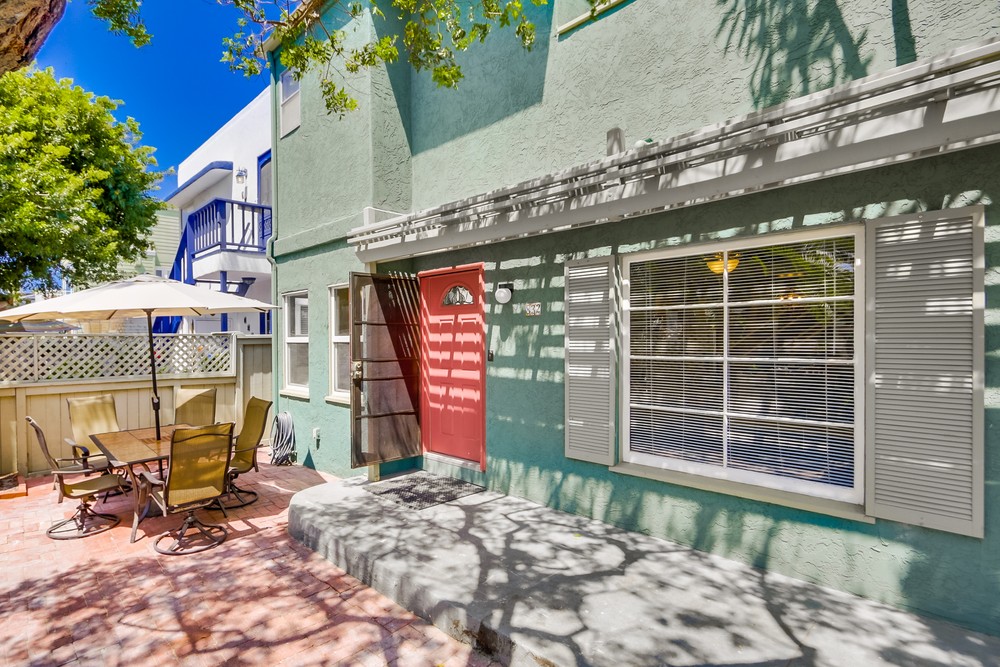 Virtual tour photo 7 of 109 for 832 Capistrano Place