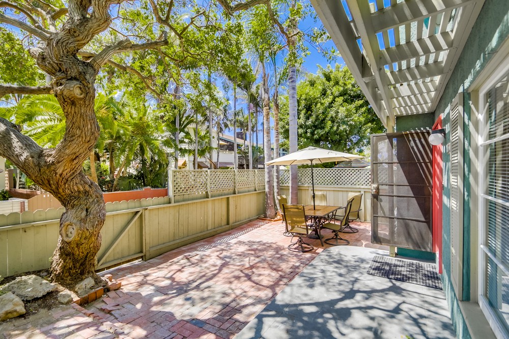 Virtual tour photo 8 of 109 for 832 Capistrano Place