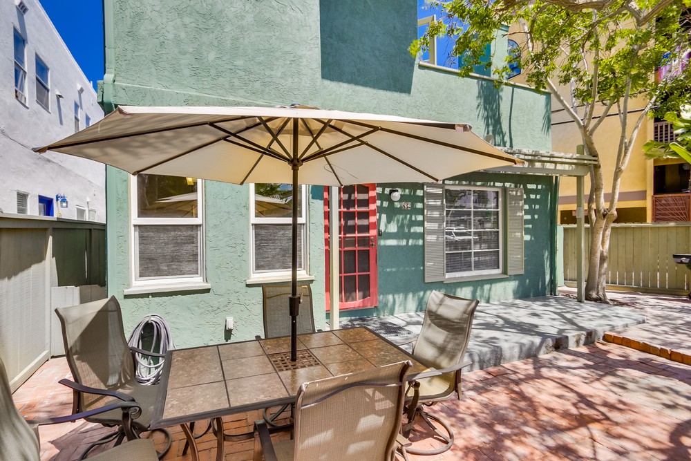 Virtual tour photo 11 of 109 for 832 Capistrano Place
