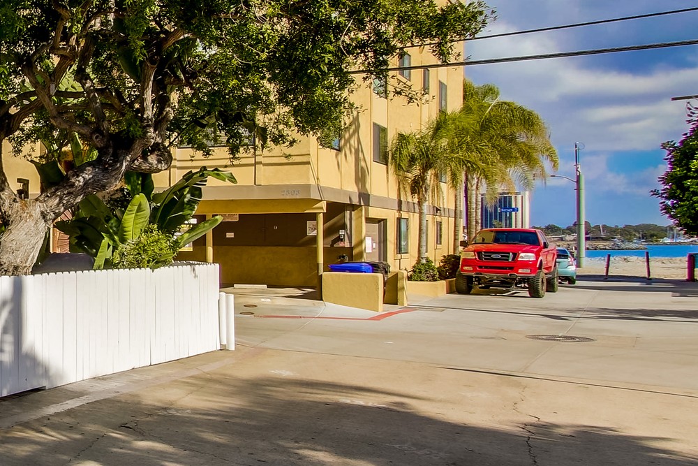 Virtual tour photo 89 of 109 for 832 Capistrano Place