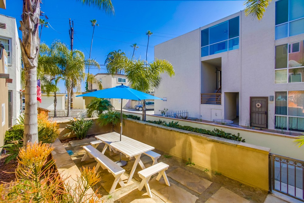 Virtual tour photo 7 of 64 for 832 Ensenada Ct