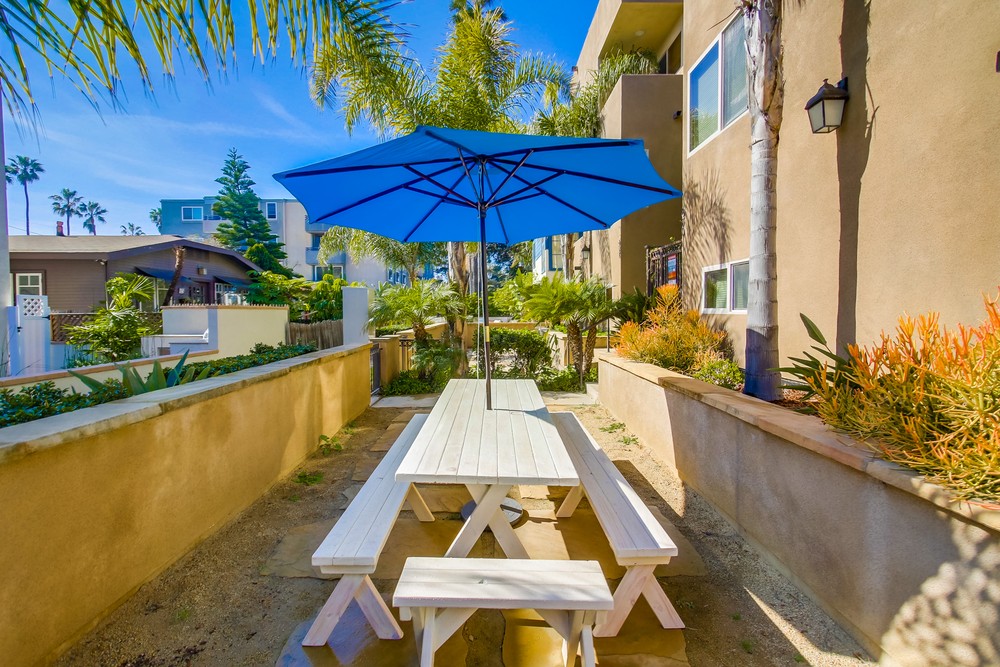 Virtual tour photo 9 of 64 for 832 Ensenada Ct