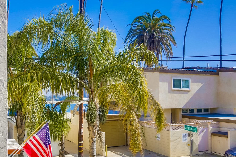 Virtual tour photo 36 of 64 for 832 Ensenada Ct