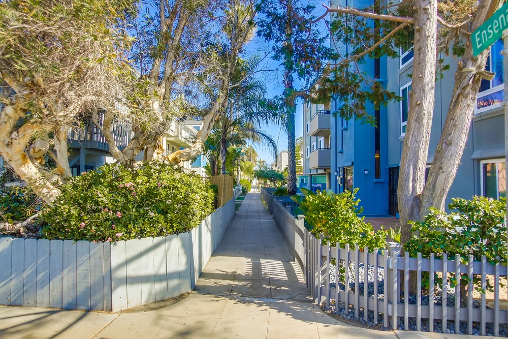 Virtual tour photo 64 of 64 for 832 Ensenada Ct