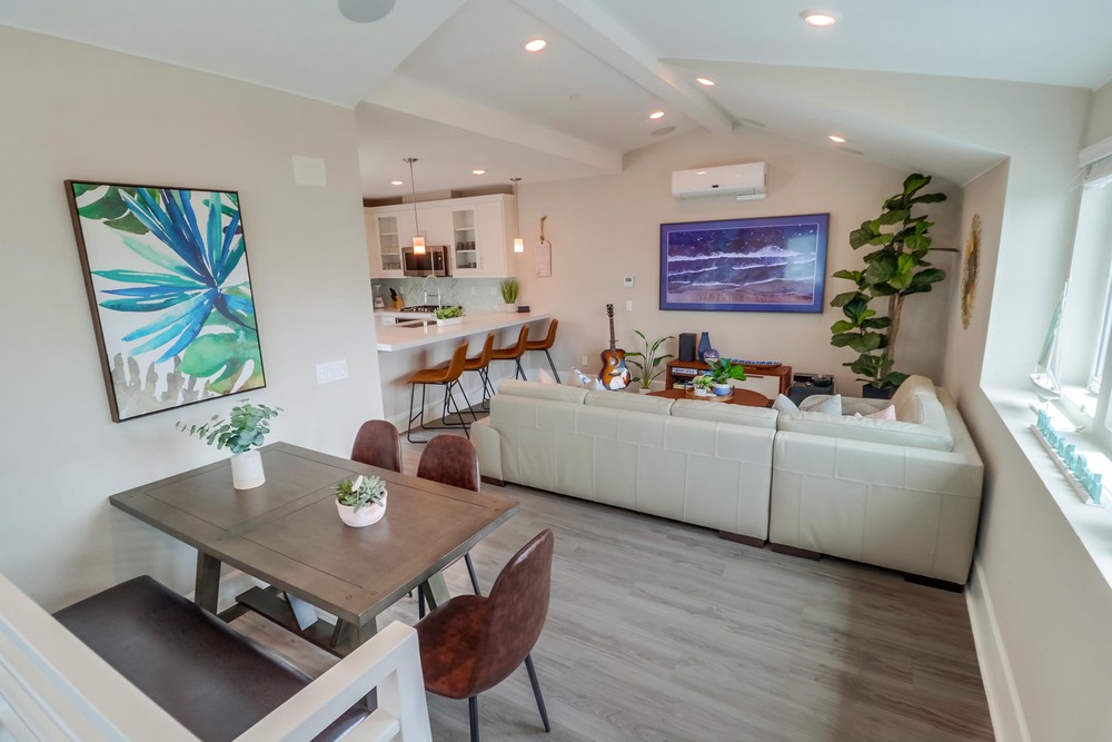 Virtual tour photo 13 of 49 for 832 Santa Barbara Pl