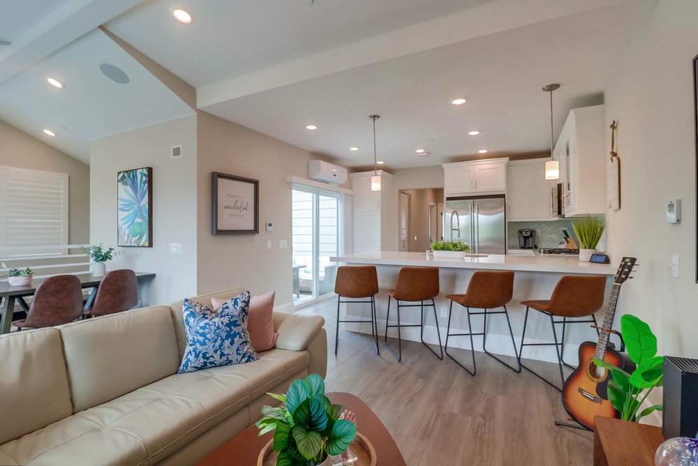 Virtual tour photo 16 of 49 for 832 Santa Barbara Pl