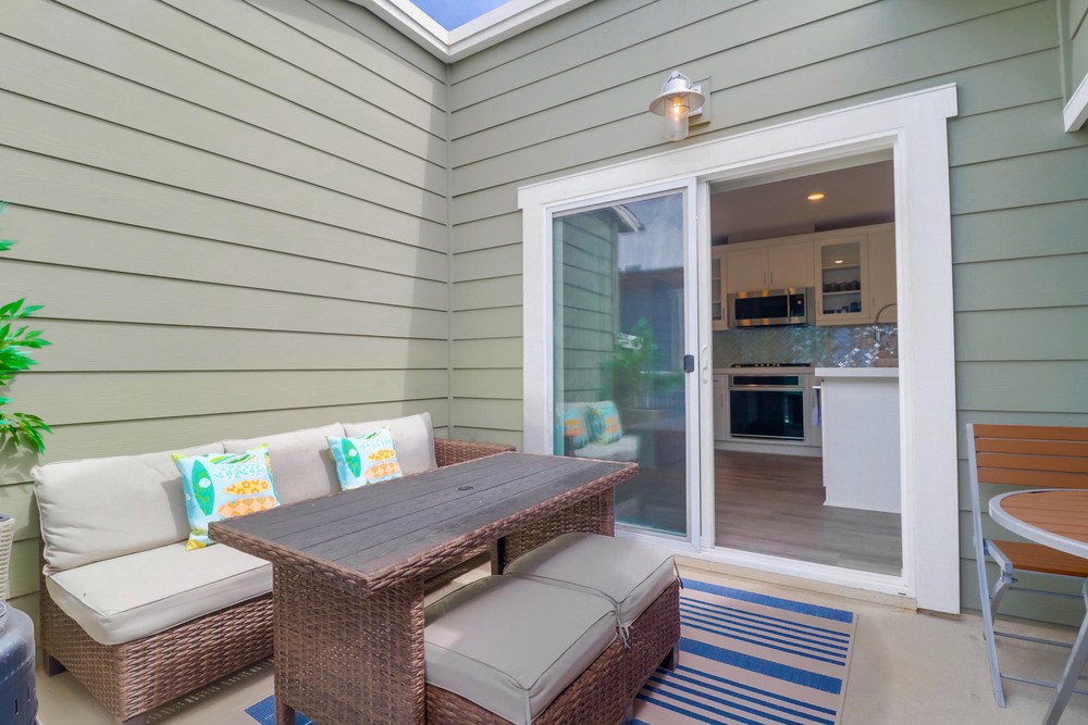 Virtual tour photo 22 of 49 for 832 Santa Barbara Pl