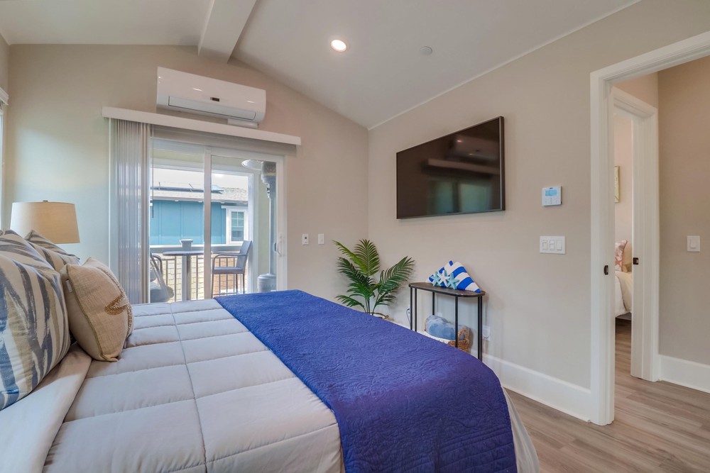Virtual tour photo 28 of 49 for 832 Santa Barbara Pl