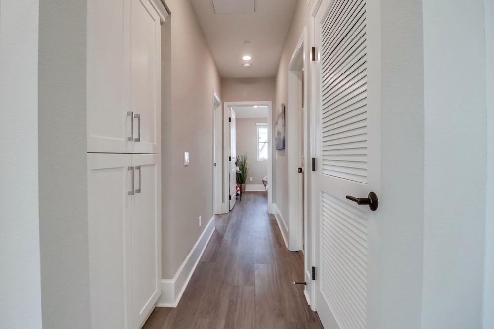 Virtual tour photo 31 of 49 for 832 Santa Barbara Pl