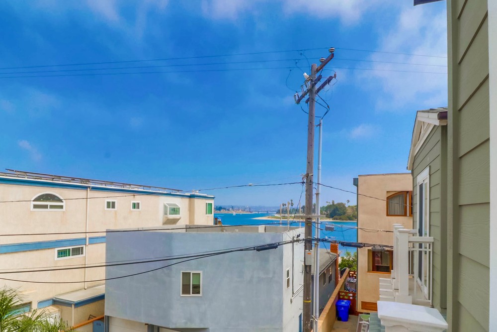Virtual tour photo 34 of 49 for 832 Santa Barbara Pl