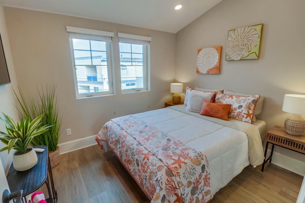 Virtual tour photo 37 of 49 for 832 Santa Barbara Pl