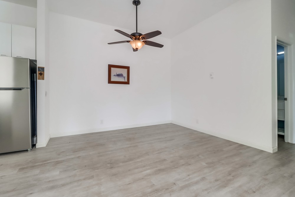 Virtual tour photo 8 of 42 for 8320 Regents Rd #2p