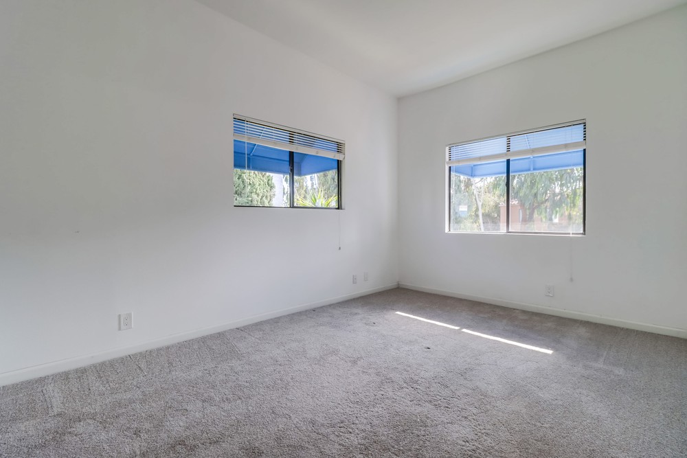 Virtual tour photo 21 of 42 for 8320 Regents Rd #2p