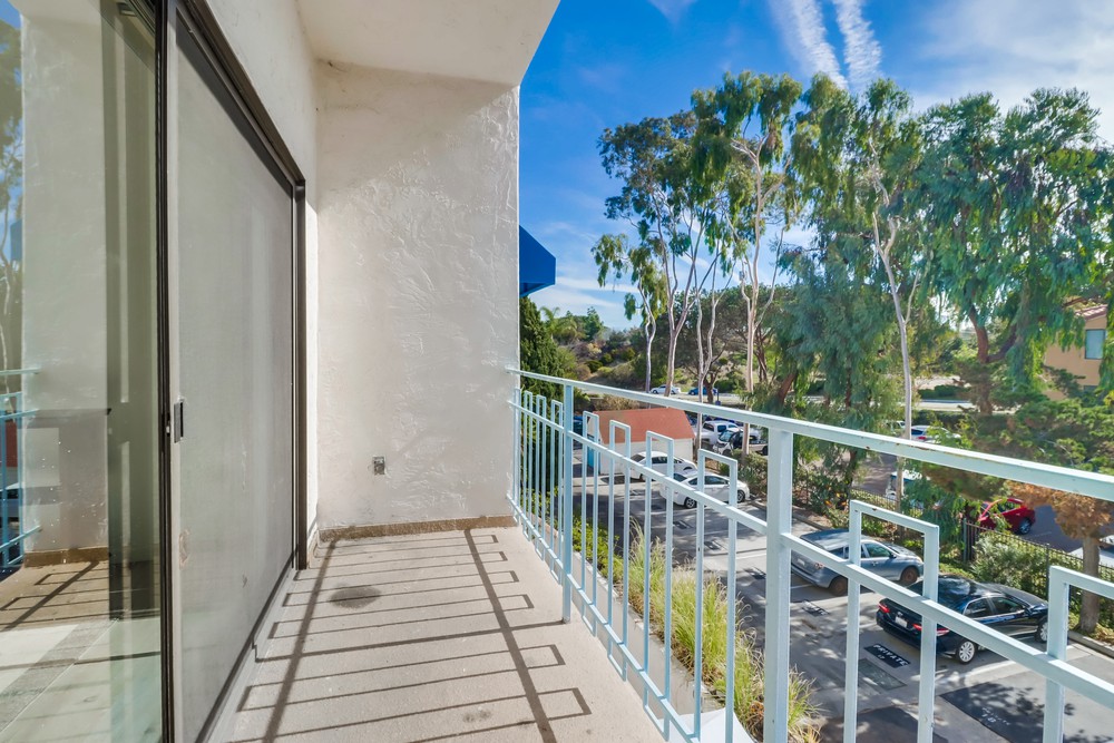 Virtual tour photo 33 of 42 for 8320 Regents Rd #2p