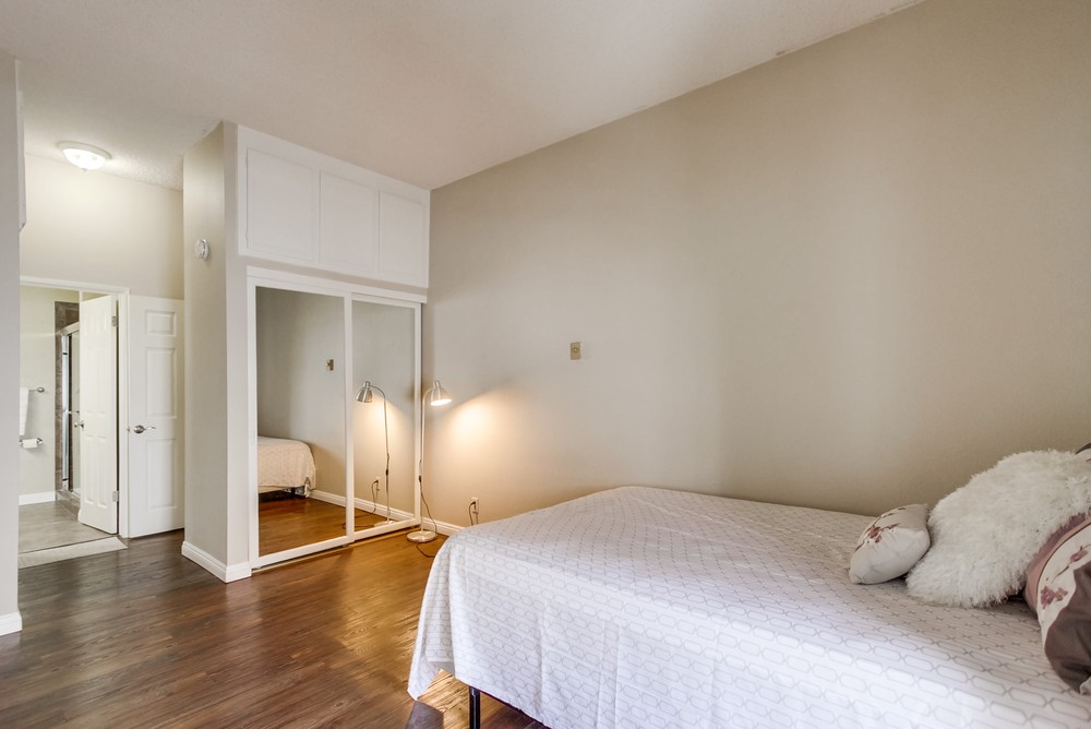 Virtual tour photo 19 of 36 for 8324 Regents Rd #2e