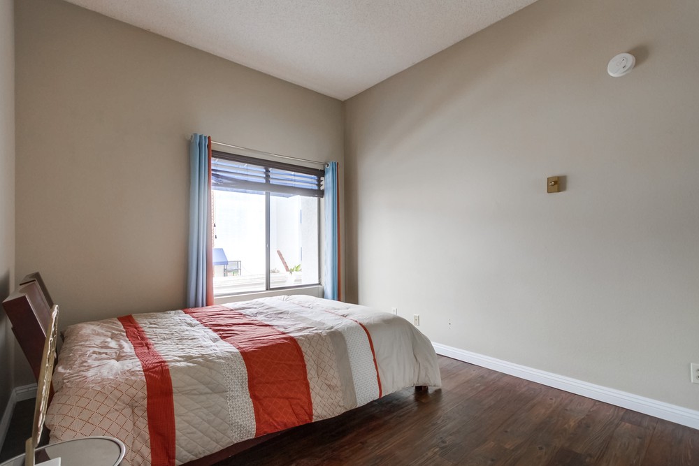 Virtual tour photo 24 of 36 for 8324 Regents Rd #2e