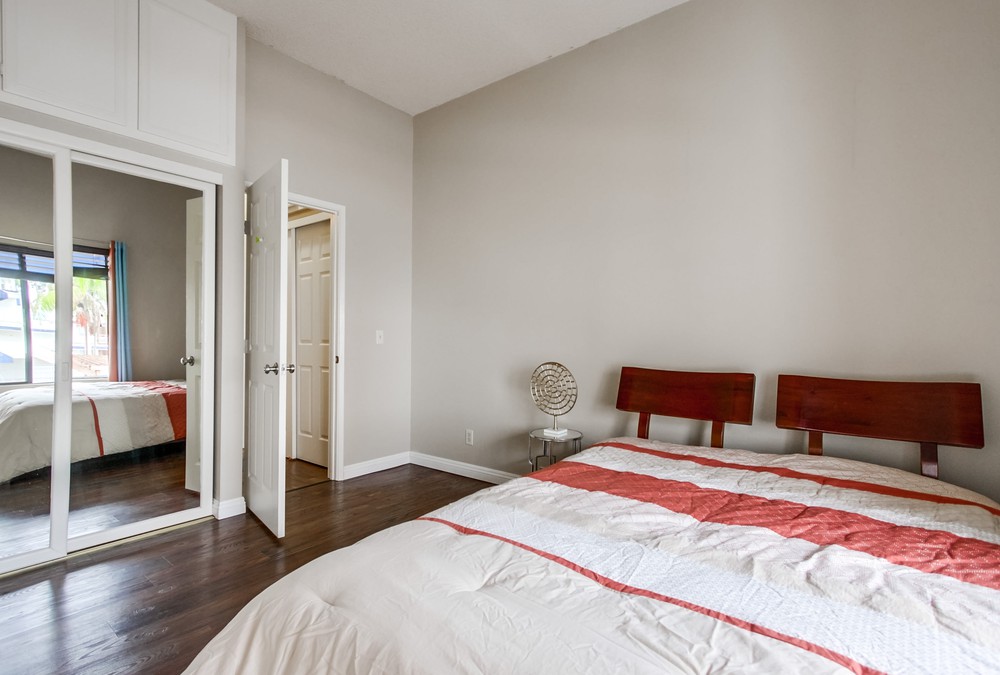 Virtual tour photo 26 of 36 for 8324 Regents Rd #2e