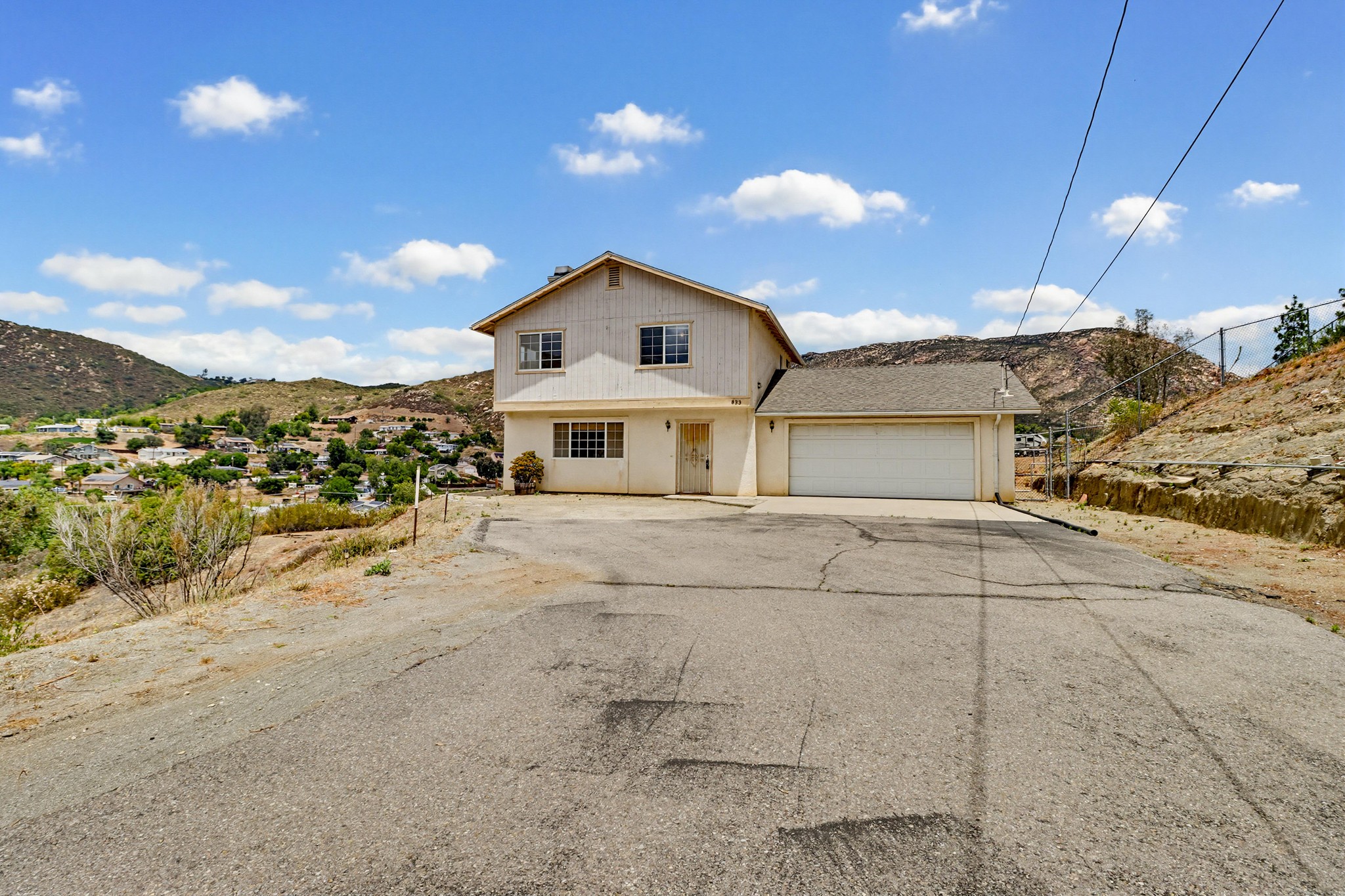 Virtual tour photo 1 of 76 for 833 Cochran Trail