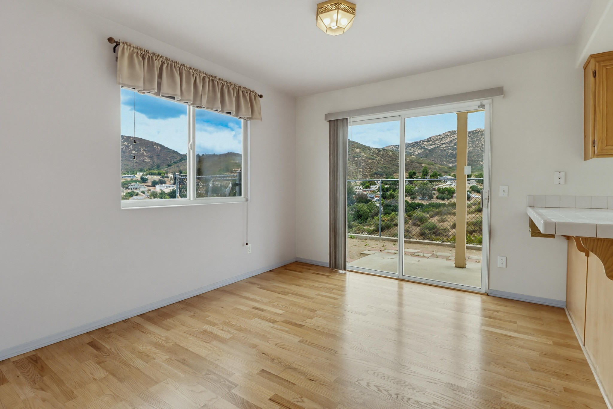 Virtual tour photo 15 of 76 for 833 Cochran Trail