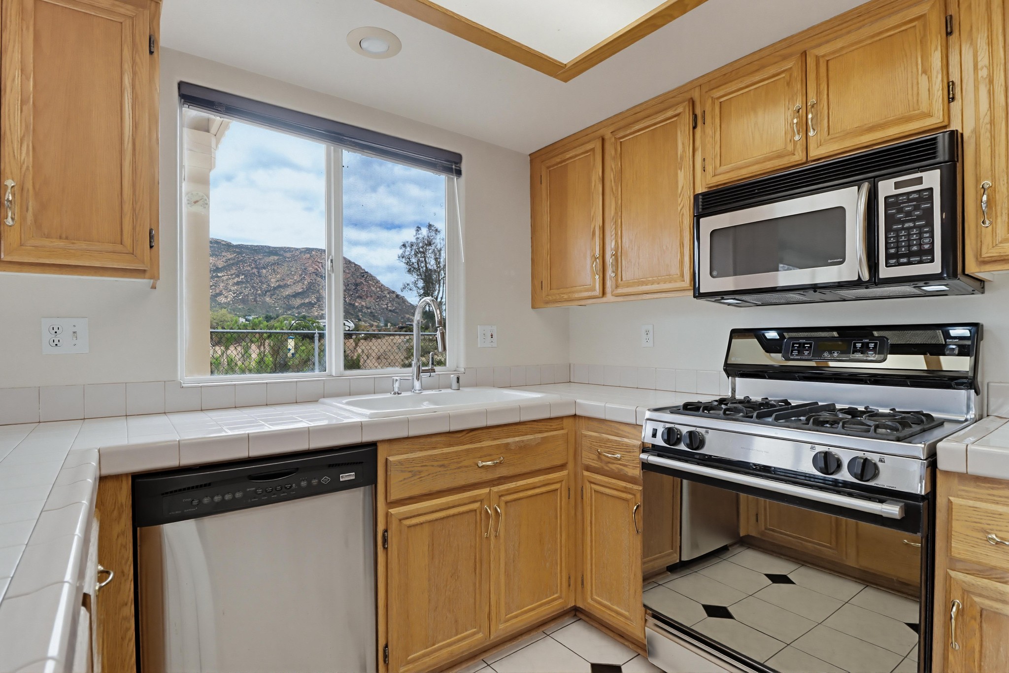 Virtual tour photo 19 of 76 for 833 Cochran Trail