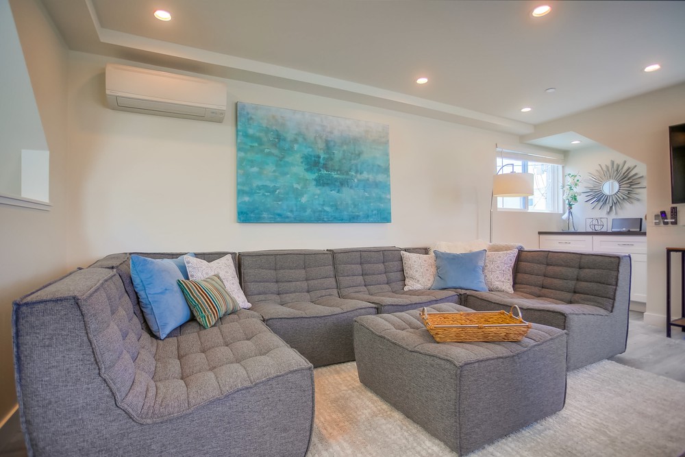 Virtual tour photo 9 of 49 for 833 Portsmouth Ct