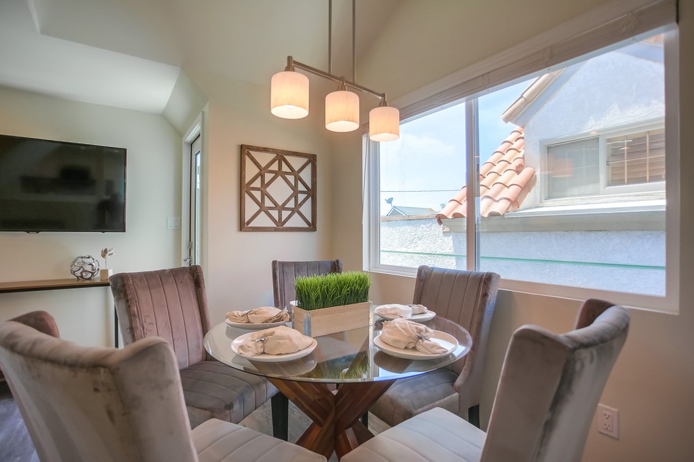 Virtual tour photo 12 of 49 for 833 Portsmouth Ct