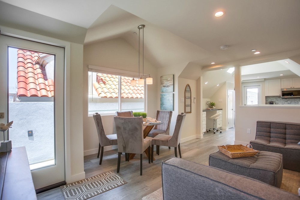 Virtual tour photo 13 of 49 for 833 Portsmouth Ct