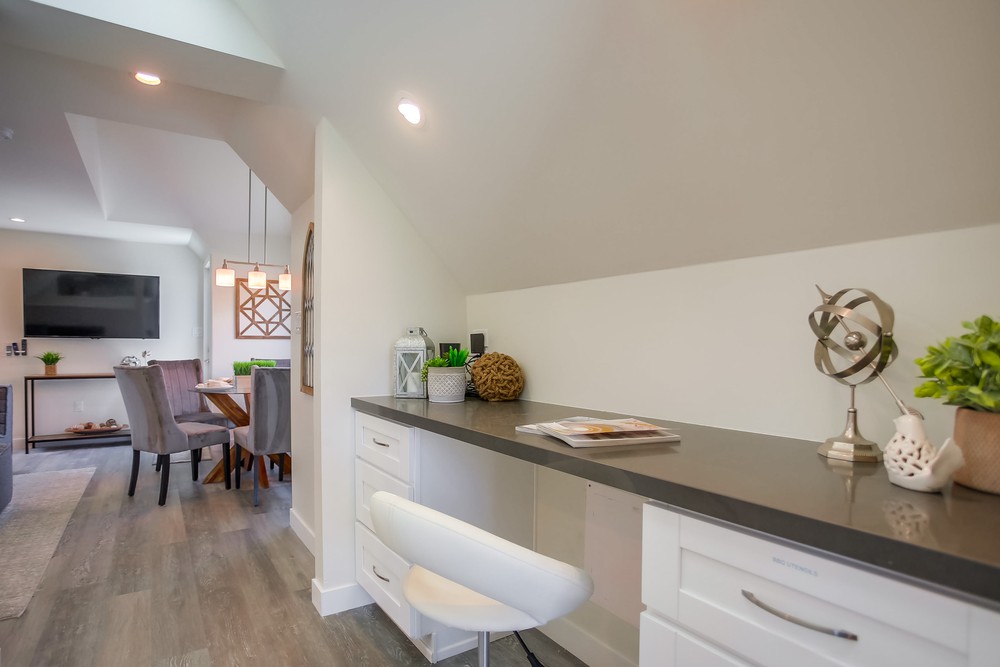 Virtual tour photo 14 of 49 for 833 Portsmouth Ct