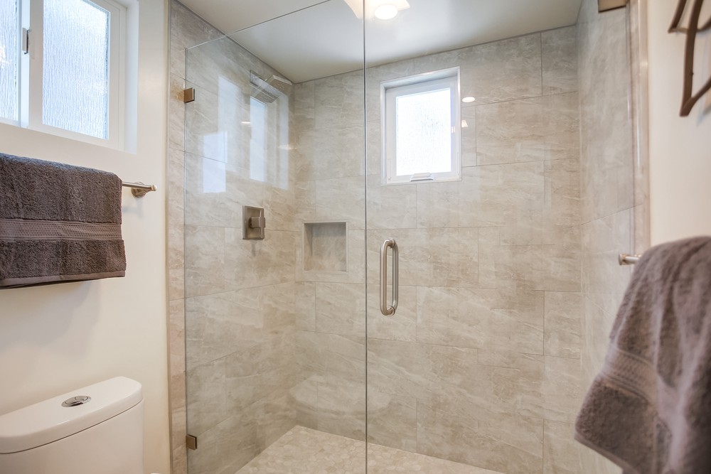 Virtual tour photo 34 of 49 for 833 Portsmouth Ct