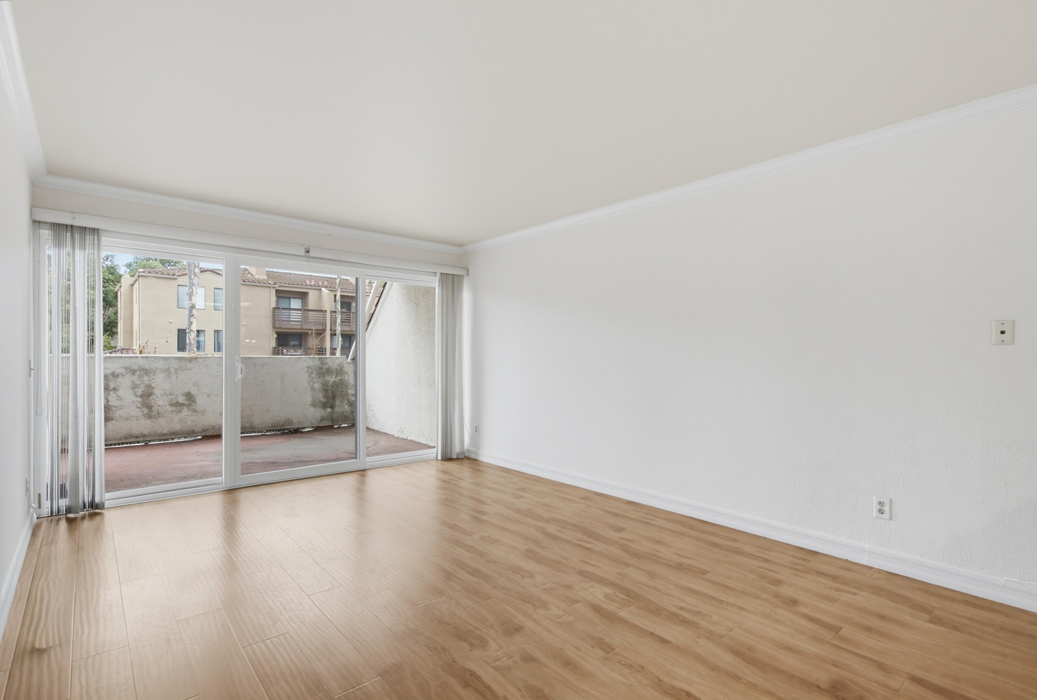 Virtual tour photo 6 of 33 for 8332 Regents Rd Unit B